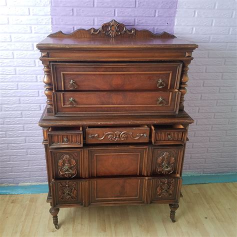 Gentleman's bureau/dresser | Antiques Board