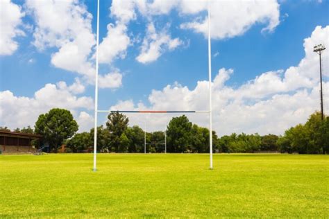 How Long is a Rugby Field: the Dimensions and Layout?