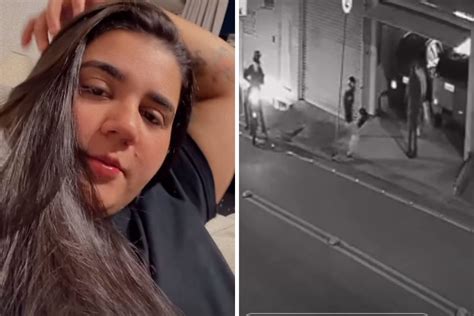 Cantora Yasmin Santos é Assaltada à Mão Armada Na Porta De Casa