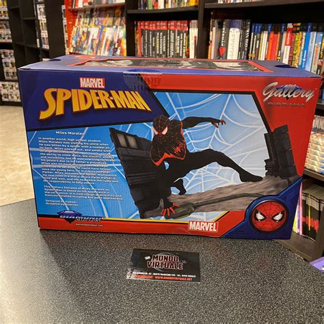 Miles Morales PVC Diorama Spider Man Diamond Gallery Marvel