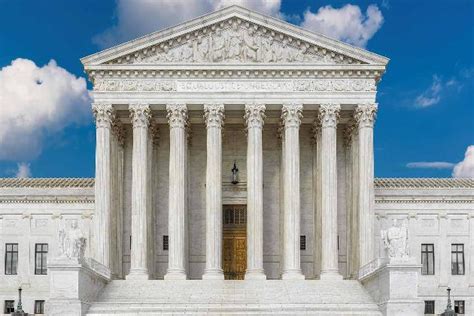 Us Supreme Court Justices Judges To Reveal Free Trips Under New Rules