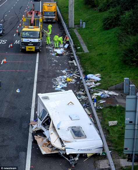 Chaos On The M As Caravan Suddenly Overturns And Disintegrates Daily