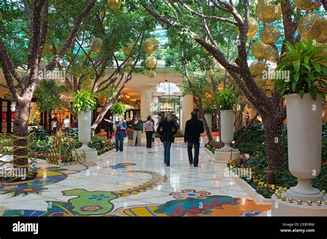 Inside the Wynn Las Vegas hotel and casino Stock Photo - Alamy