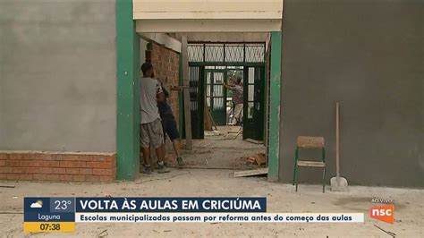 Escolas passam por reformas antes do começo das aulas em SC G1 Santa