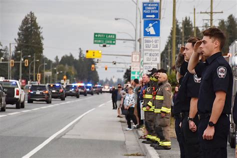 Video First Responders Salute Fallen Ridge Meadows Officer During Procession In Pitt Meadows