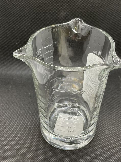 Anchor Hocking Triple Pour Glass Measuring Cup With Lid 8 Oz Ebay