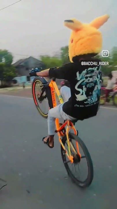 Road Reaction 👀☠️ Stunt Bikeriding Automobile Cycler Cycleriding