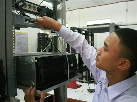 Teknik Jaringan Komputer Dan Telekomunikasi Smk Pasundan Bandung