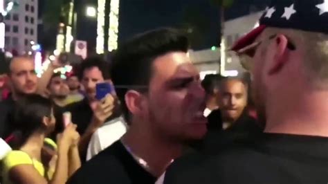 Pelea en el paseo de la fama en la estrella de Donald Trump Vídeo