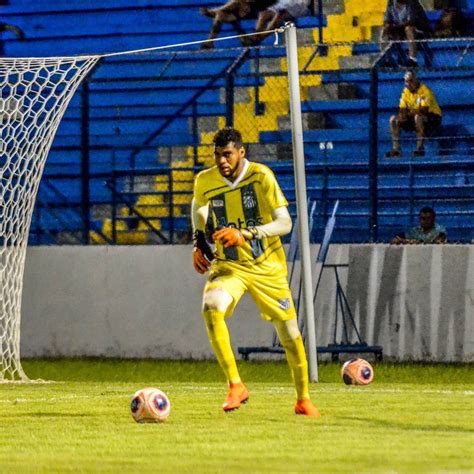 Parnahyba Acerta Contratação De Goleiro E Retorno De Atacante Liberado