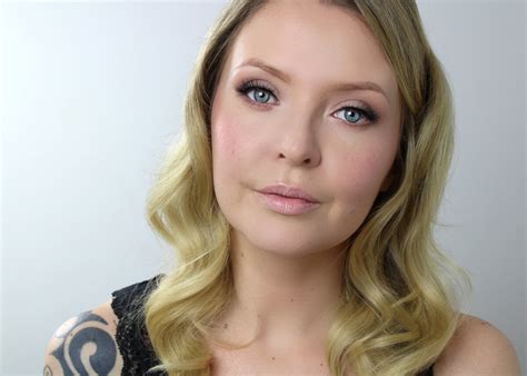 Tutoriaali Helppo Nude Meikki Miia Ezen Elle