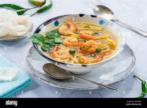 Tom Yum Hot And Sour Thai Soup With Prawns Stock Photo Alamy