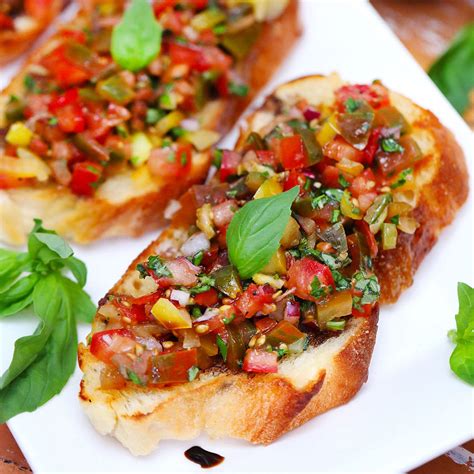 Italian Tomato Bruschetta - Sweet and Savory Meals