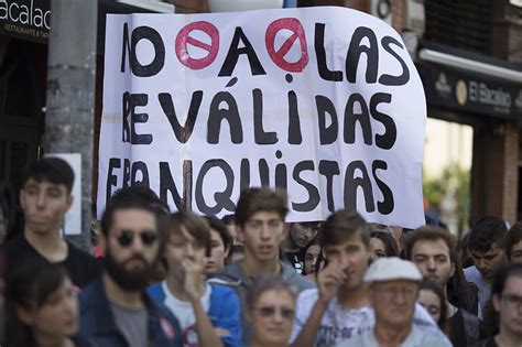 Fotos De Octubre Huelga De Estudiantes Contra Las Rev Lidas En