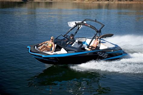 Best Wakesurf Boats For Perfect Waves And Smooth Rides