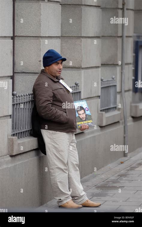 Big Issue Homeless Magazine Vendor Stock Photo Alamy