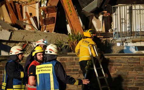 Hotel in Kröv Mosel eingestürzt So läuft Rettung zwei Tote