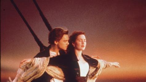 How to recreate Titanic movie's 'I'm flying' scene on board a ship