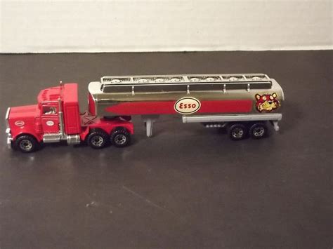 Vintage 1981 Matchbox Peterbilt Esso Tanker Tractor Trailer Semi Truck