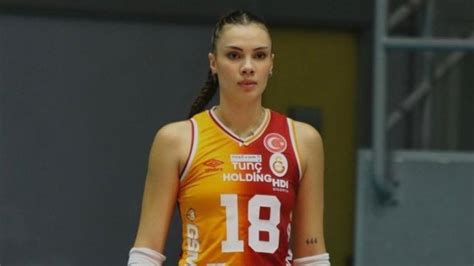 Voleybolcu Beren Yeşilırmak kimdir kaç yaşında nereli boyu kaç