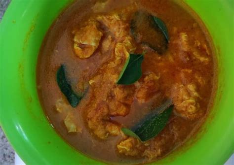 உடைத்து ஊற்றிய முட்டை குழம்பு Muttai Kulambu Recipe In Tamil இவருடைய