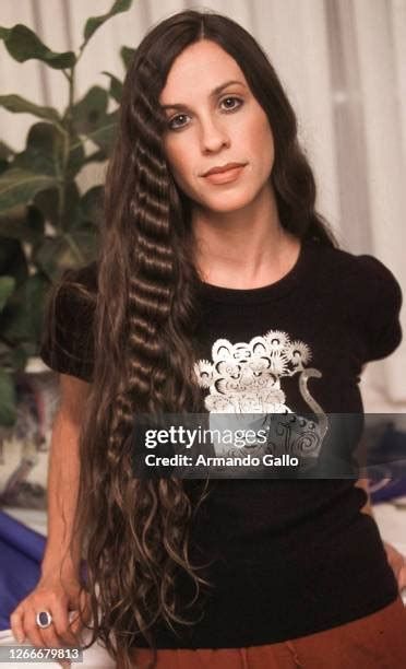 Alanis Morissette 1995 Photos and Premium High Res Pictures - Getty Images