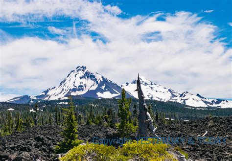 Two of the Three Sisters, Oregon [OC] [5762 x 4000] : r/EarthPorn