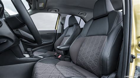 Toyota Yaris Cross 2021my Elegant Interior Front Seats