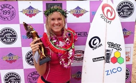 Bethany Hamilton Lost Her Left Arm During A Shark Attack And Still Became A Surfing Champion