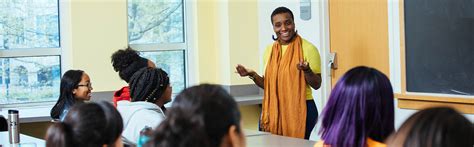 Support Faculty And Staff Agnes Scott College