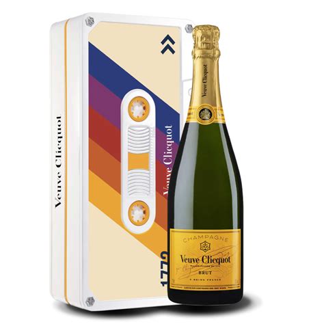 Veuve Clicquot Carte Jaune Brut Coffret Tape