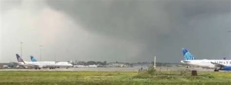 Multiple Tornadoes Touch Down In Northeastern Illinois Disrupting Air Travel The Watchers