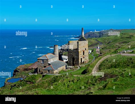 Levant Tin Mining Engine House Penwith Cornwall England Uk Stock