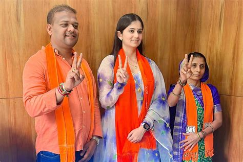 Famous Insta Star Ankita Parmar Become Vadodara Taluka Panchayat New