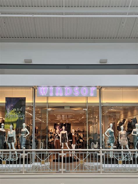 Windsor Store at Bridgewater Commons Mall | Windsor