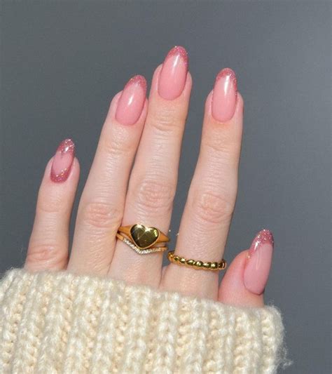 33 Hot Nail Designs For Valentines Day Thatll Steal Your Heart