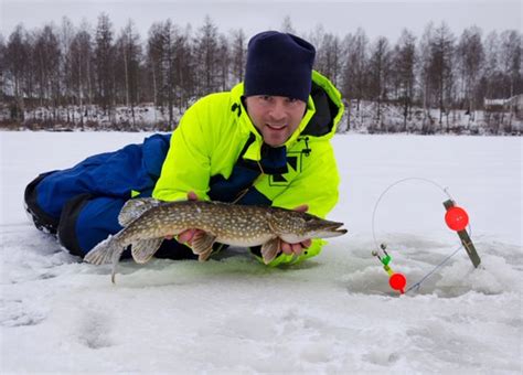 Ice Fishing for Pike – Simple Fishing