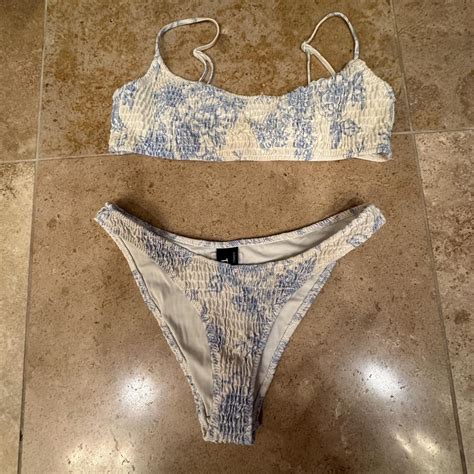 Triangl Bikini Check Sizing Top Size Small And Depop