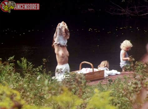 Naked Barbara Williams In Oh What A Night