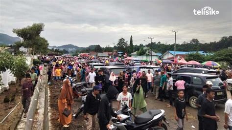 Ratusan Masyarakat Ikuti Pelepasan Calon Jemaah Haji Kloter Pertama