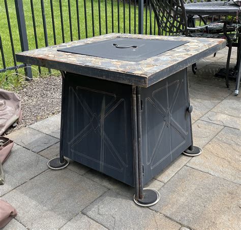 HAMPTON BAY CROSSRIDGE ANTIQUE BRONZE GAS FIRE PIT TABLE 10081