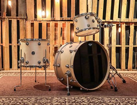 Dw Performance Satin Natural Drum Set 14x24 9x13 14x16 Reverb