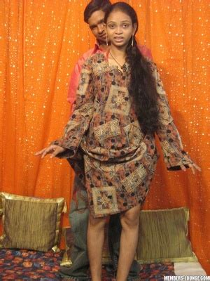 India Nude Girls Indian Slut Gets Dildo Fu XXX Dessert Picture