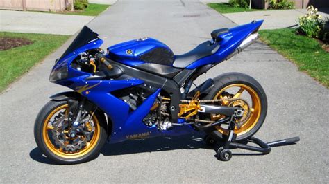 Gold Wheel Paint Yamaha R1 Forum Yzf R1 Forums