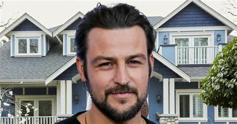 Who is Tyler Hynes Girlfriend? Is He Married? - Creeto