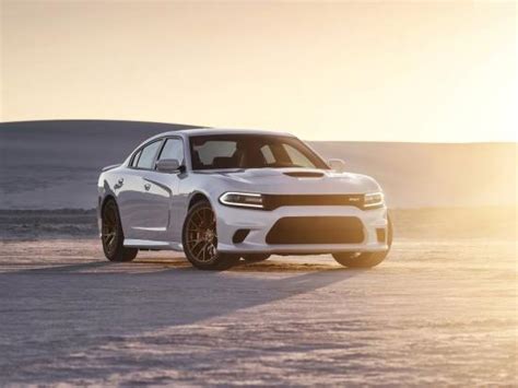 Dodge Charger SRT Hellcat specs, 0-60, quarter mile, lap times ...