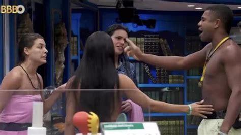 Bbb Beatriz Tem Atitude Deplor Vel Durante Quebra Pau Davi