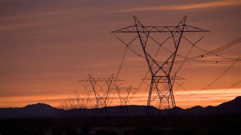 America’s Power Grid Isn’t Remotely Ready for Our Renewables Revolution ...