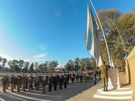 Los actos oficiales por el Día de la Independencia se realizaron en el