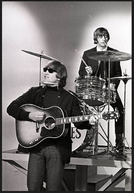 John Lennons Guitars In The Beatles